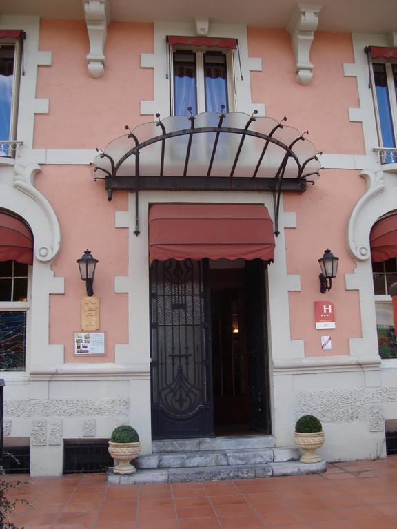 法国大酒店 皮埃尔菲特－内斯塔拉 外观 照片